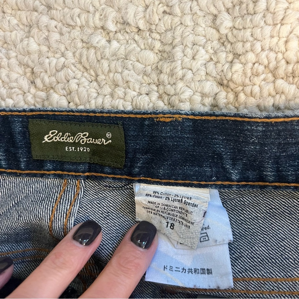 Eddie Bauer size 18 Jeans straight cut like New blue denim - Picture 2 of 11